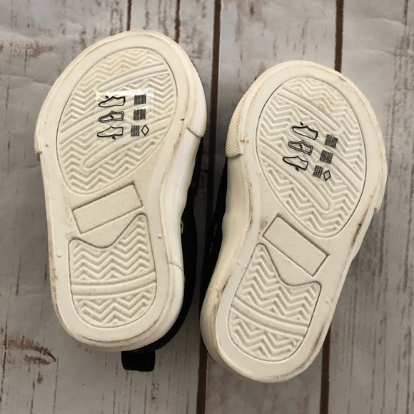 Gymboree Glow in the Dark Shoes Toddler 4 - Picture 4 of 8